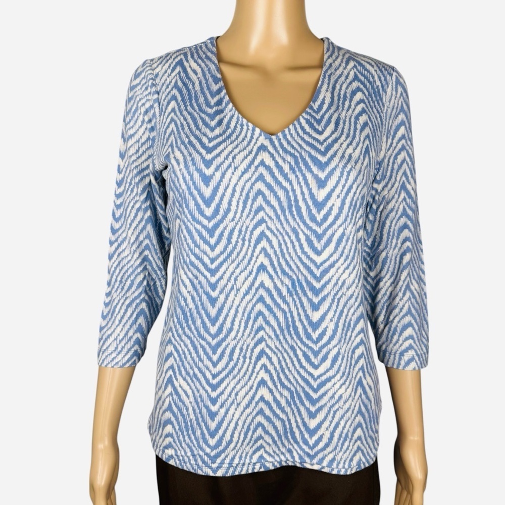 Chico's V-Neck 3/4 Sleeve Rayon Chevron Top Size 0 US S